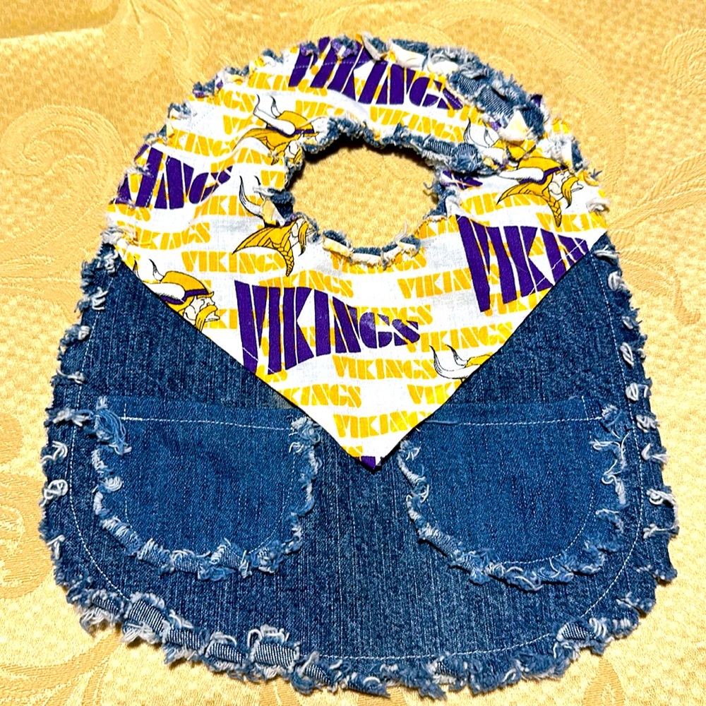 Minnesota Vikings denim bib